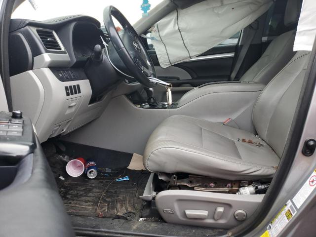 Фото 7 с аукциона – 2017 TOYOTA HIGHLANDER с VIN 5TDKZRFH7HS516588