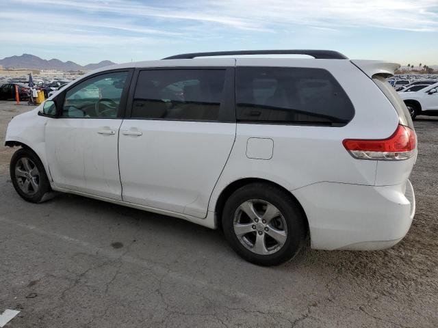 Photo 2 from auction – 2013 TOYOTA SIENNA LE with VIN 5TDKK3DC4DS353790