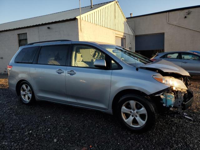 Photo 4 from auction – 2012 TOYOTA SIENNA LE with VIN 5TDKK3DC7CS259059