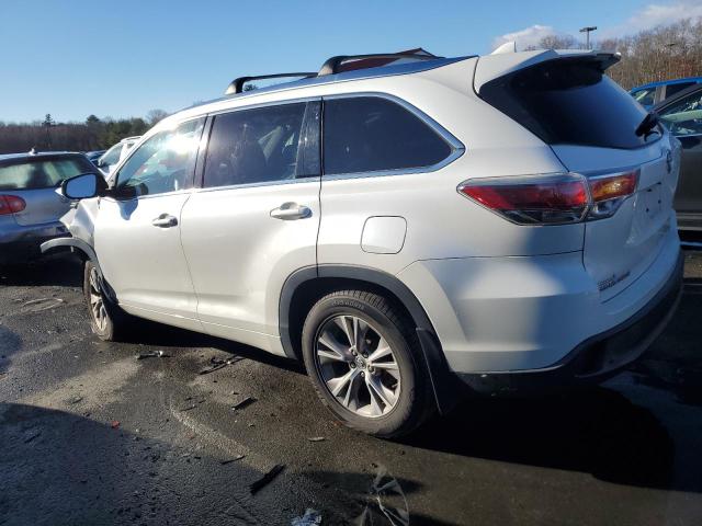 Photo 2 from auction – 2014 TOYOTA HIGHLANDER with VIN 5TDJKRFH3ES065915