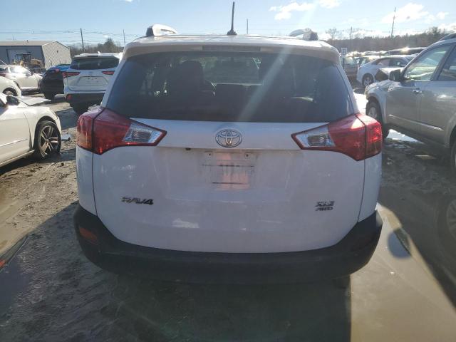 Photo 6 from auction – 2015 TOYOTA RAV4 XLE with VIN JTMRFREV2FJ023927