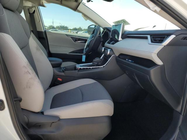 Photo 7 from auction – 2024 TOYOTA RAV4 with VIN 2T3W1RFV5RC261360