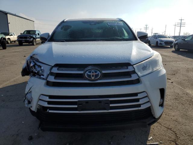 Photo 5 from auction – 2018 TOYOTA HIGHLANDER with VIN 5TDJGRFH8JS040407
