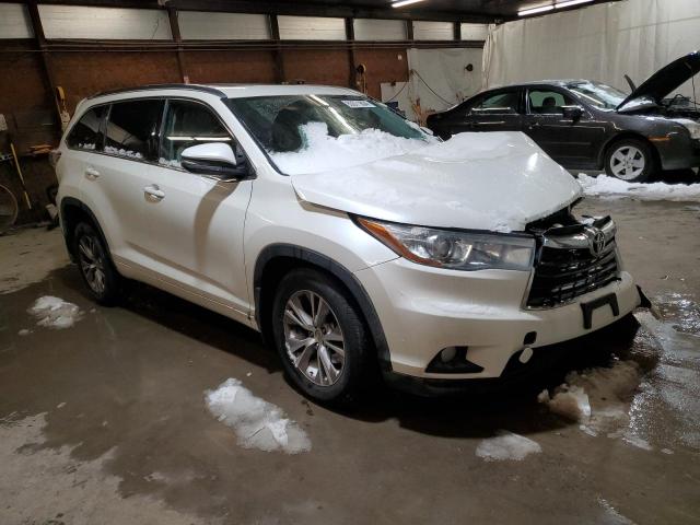 Photo 4 from auction – 2015 TOYOTA HIGHLANDER with VIN 5TDJKRFH6FS104448