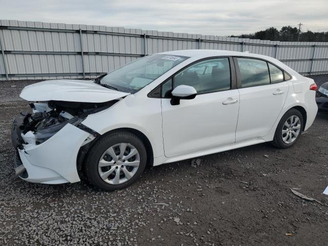 TOYOTA COROLLA LE 2022 z numerem VIN 5YFEPMAE2NP319867 - Zdjęcie z aukcji