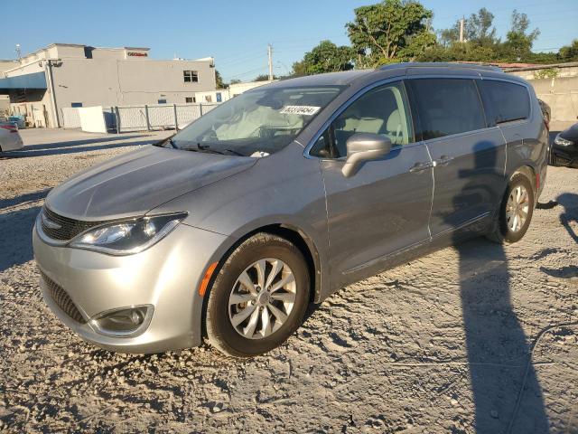 CHRYSLER PACIFICA T 2018 con VIN 2C4RC1BG0JR256855 - Foto de la subasta