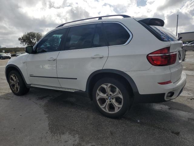 Photo 2 from auction – 2013 BMW X5 XDRIVE3 with VIN 5UXZV4C58D0B06887
