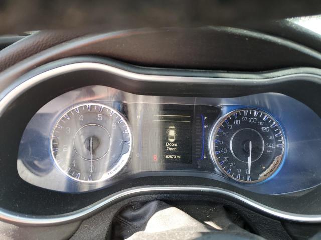Photo 9 from auction – 2015 CHRYSLER 200 LIMITE with VIN 1C3CCCAB9FN746114