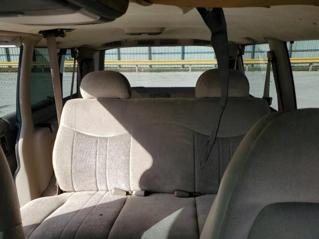 Photo 10 from auction – 2001 CHEVROLET ASTRO with VIN 1GNDM19W81B107507