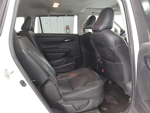 Photo 11 from auction – 2022 TOYOTA HIGHLANDER with VIN 5TDGZRAH5NS543829