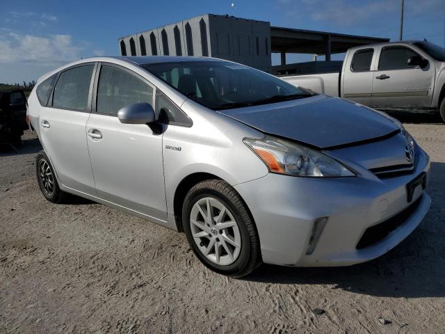 Photo 4 from auction – 2013 TOYOTA PRIUS V with VIN JTDZN3EU5D3258136