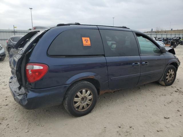 Photo 3 from auction – 2004 CHRYSLER TOWN & COU with VIN 2C4GP44R14R553066