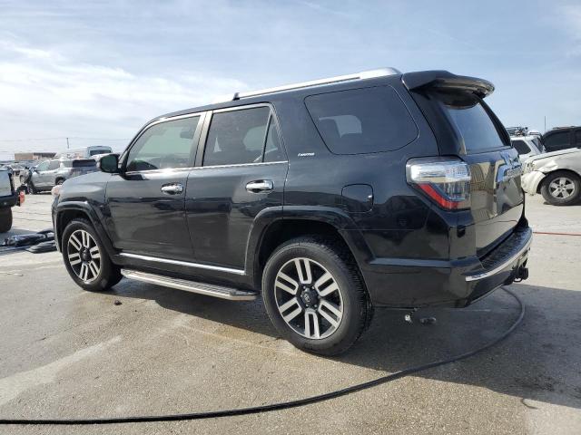 Photo 2 from auction – 2018 TOYOTA 4RUNNER SR with VIN JTEBU5JR0J5596136