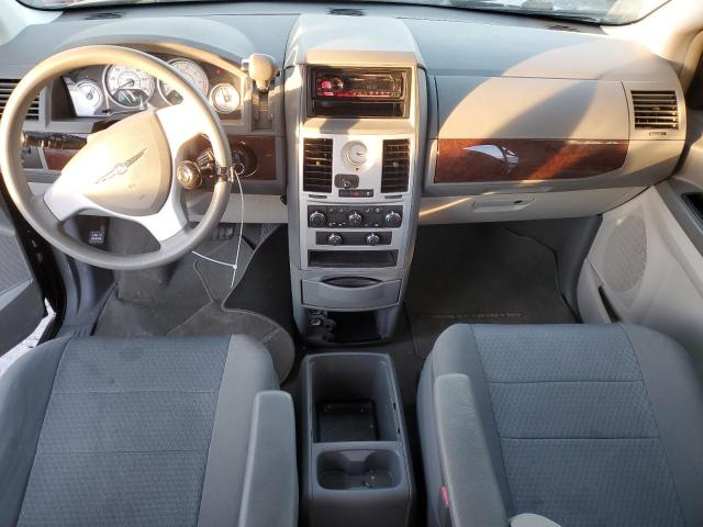 Photo 8 from auction – 2010 CHRYSLER TOWN & COU with VIN 2A4RR4DE1AR186286