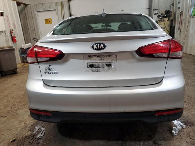 Photo 6 from auction – 2017 KIA FORTE LX with VIN 3KPFK4A79HE026378