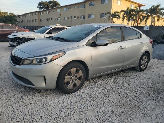 Photo 1 from auction – 2018 KIA FORTE LX with VIN 3KPFK4A76JE205693