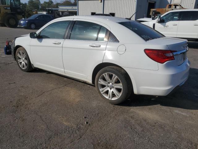 Photo 2 from auction – 2013 CHRYSLER 200 LX with VIN 1C3CCBAB3DN705016