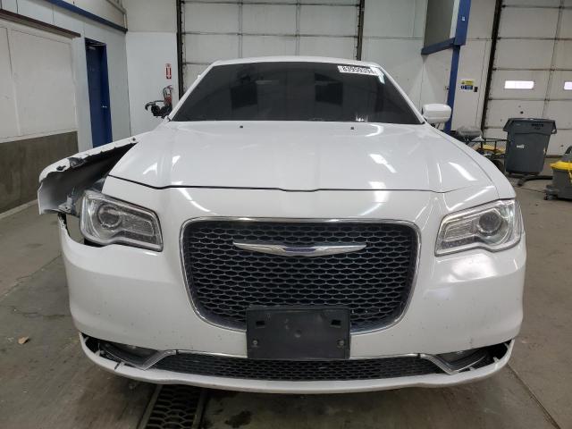 Photo 5 from auction – 2016 CHRYSLER 300 LIMITE with VIN 2C3CCARG1GH270827