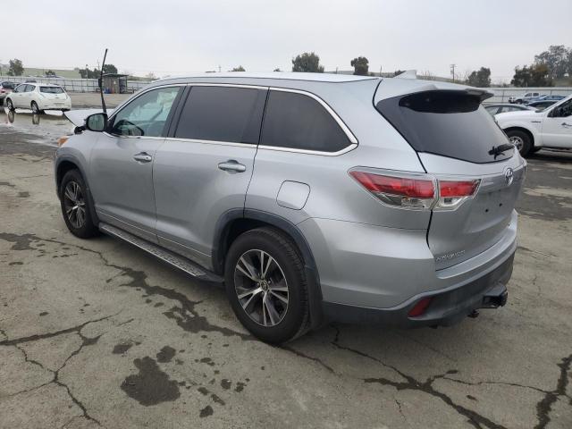 Photo 2 from auction – 2016 TOYOTA HIGHLANDER with VIN 5TDJKRFH4GS285759