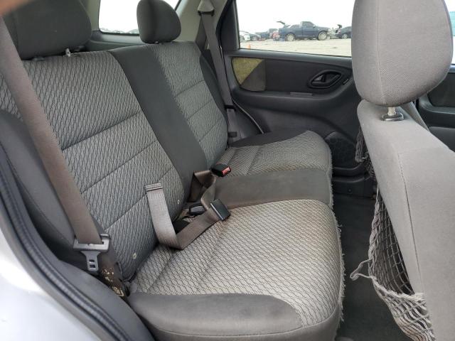 Photo 11 from auction – 2003 FORD ESCAPE XLT with VIN 1FMYU03193KD99104