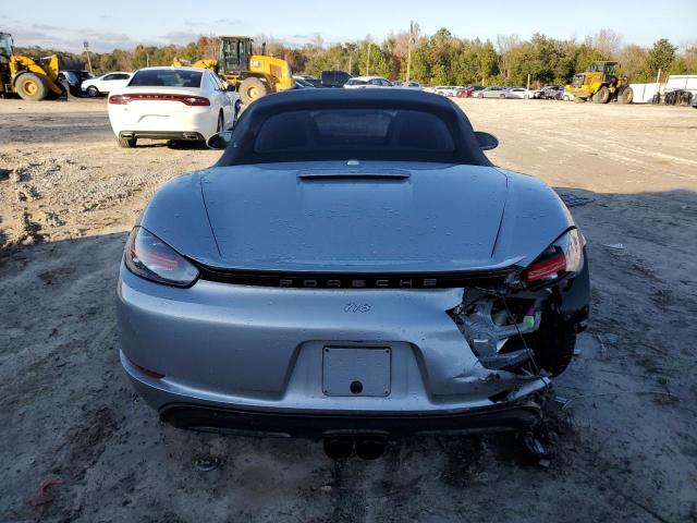Photo 6 from auction – 2017 PORSCHE BOXSTER S with VIN WP0CB2A80HS240690