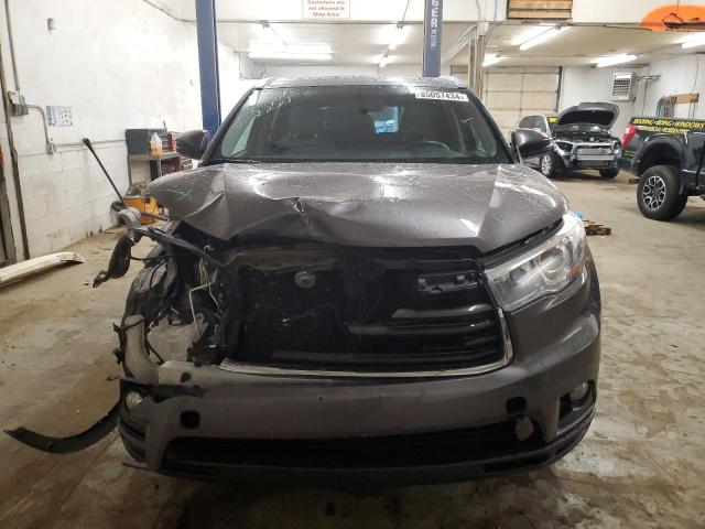 Photo 5 from auction – 2015 TOYOTA HIGHLANDER with VIN 5TDJKRFH0FS223175