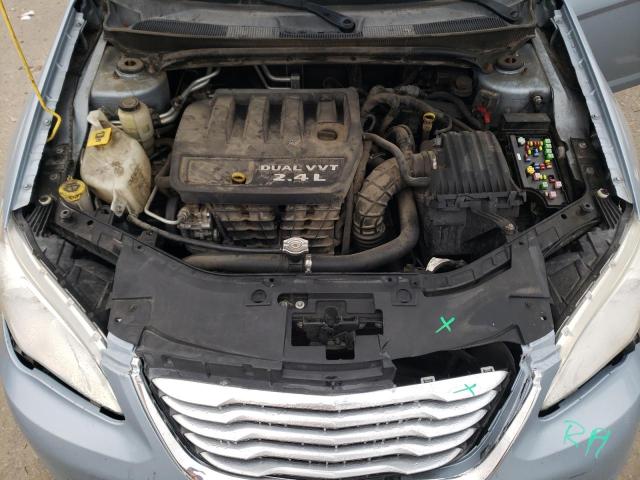 Photo 11 from auction – 2013 CHRYSLER 200 LX with VIN 1C3CCBAB4DN640080