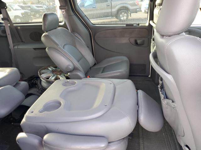 Photo 11 from auction – 2004 CHRYSLER TOWN & COU with VIN 2C8GP64L54R587713