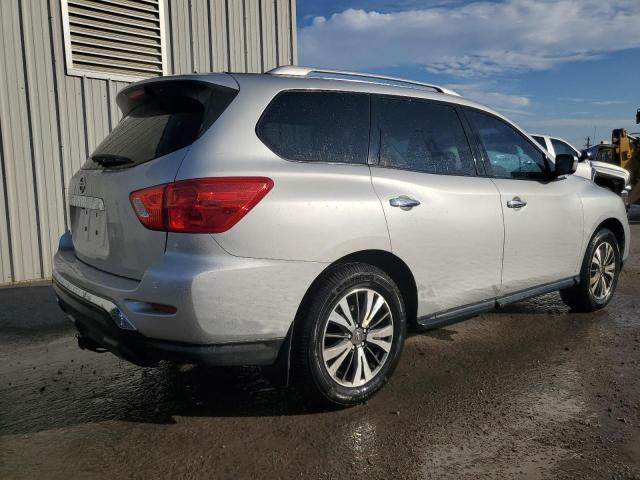 Photo 3 from auction – 2017 NISSAN PATHFINDER with VIN 5N1DR2MN1HC657985