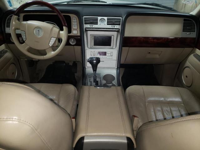 Photo 8 from auction – 2005 LINCOLN NAVIGATOR with VIN 5LMFU28545LJ24815