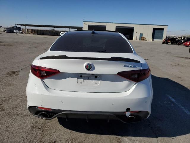 Photo 6 from auction – 2017 ALFA ROMEO GIULIA TI with VIN ZARFAECN5H7537824