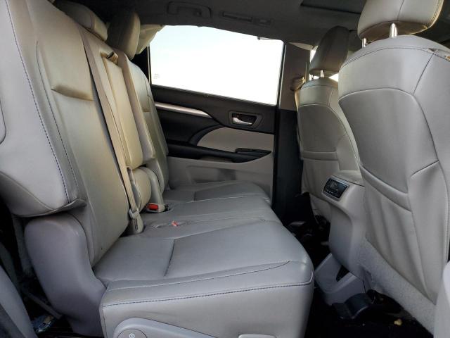 Photo 11 from auction – 2016 TOYOTA HIGHLANDER with VIN 5TDKKRFH8GS145573
