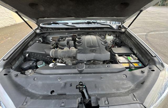 Photo 7 from auction – 2019 TOYOTA 4RUNNER SR with VIN JTEBU5JR6K5644904