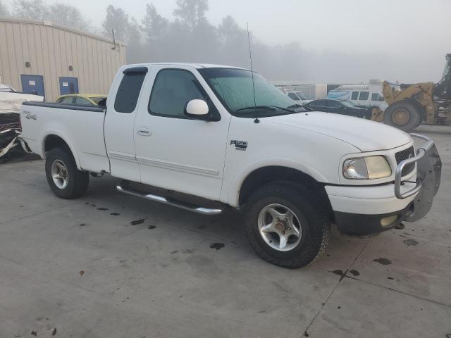 Photo 4 from auction – 2001 FORD F150 with VIN 1FTRX18L01NC00131