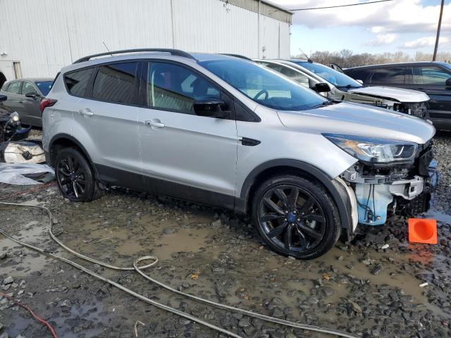 Photo 4 from auction – 2019 FORD ESCAPE SE with VIN 1FMCU9GD1KUC36176