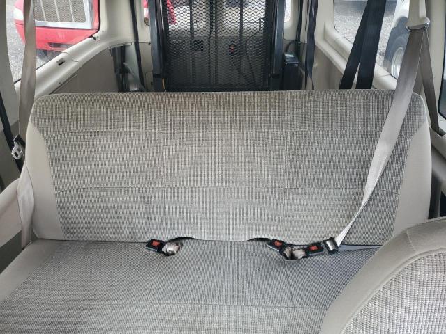Photo 10 from auction – 2004 FORD ECONOLINE with VIN 1FMNE31L84HA41125