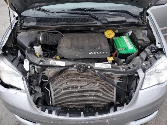 Photo 12 from auction – 2015 CHRYSLER TOWN & COU with VIN 2C4RC1BG0FR538808