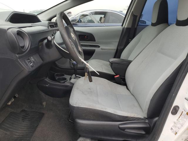 Photo 7 from auction – 2013 TOYOTA PRIUS C with VIN JTDKDTB35D1551823
