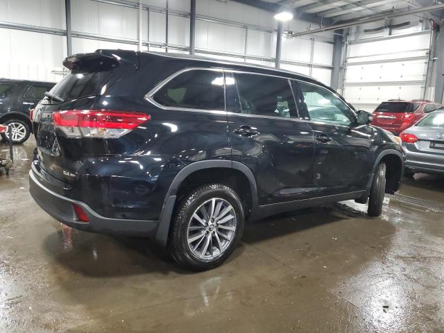 Photo 3 from auction – 2019 TOYOTA HIGHLANDER with VIN 5TDJZRFH8KS740472