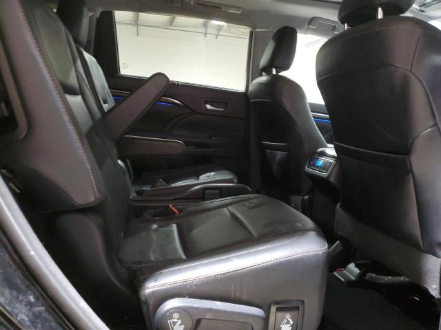 Photo 11 from auction – 2016 TOYOTA HIGHLANDER with VIN 5TDDKRFH2GS338942