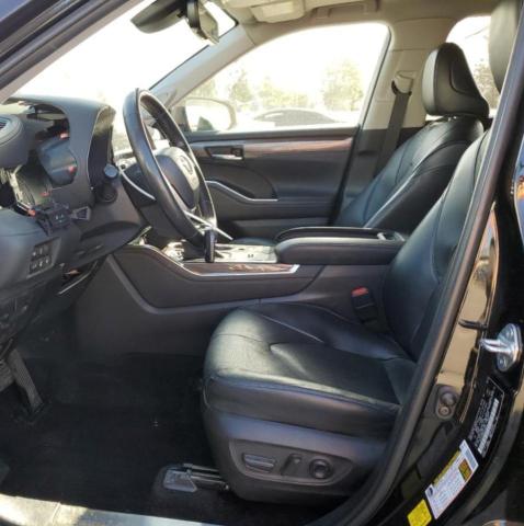 Photo 7 from auction – 2022 TOYOTA HIGHLANDER with VIN 5TDFZRAH5NS139103