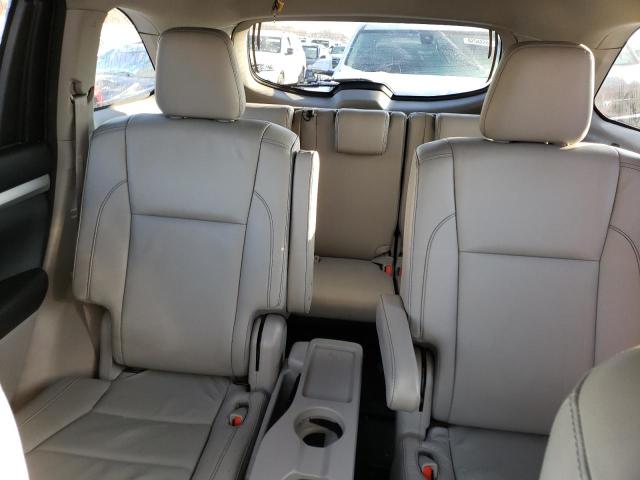 Photo 10 from auction – 2018 TOYOTA HIGHLANDER with VIN 5TDJZRFH8JS542179