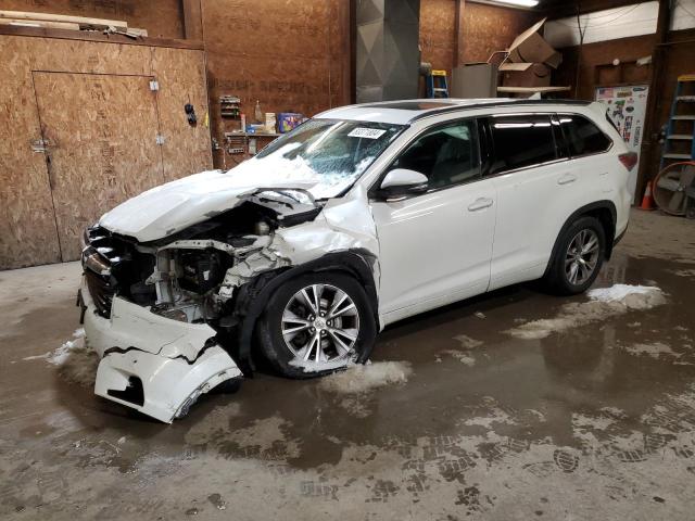 TOYOTA HIGHLANDER 2015 with VIN 5TDJKRFH6FS104448 - Photo from auction