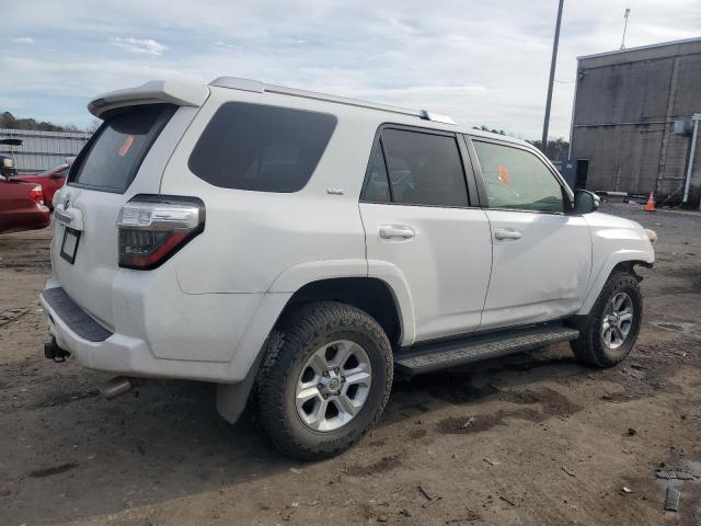 Photo 3 from auction – 2015 TOYOTA 4RUNNER SR with VIN JTEBU5JR2F5211912