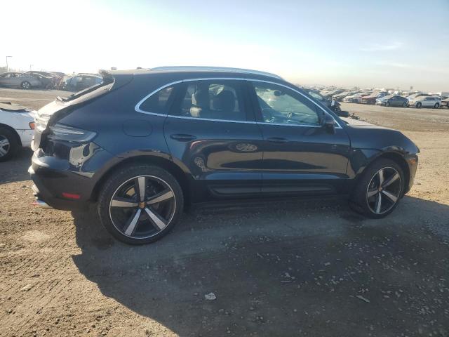 Photo 3 from auction – 2022 PORSCHE MACAN with VIN WP1AA2A56NLB05119