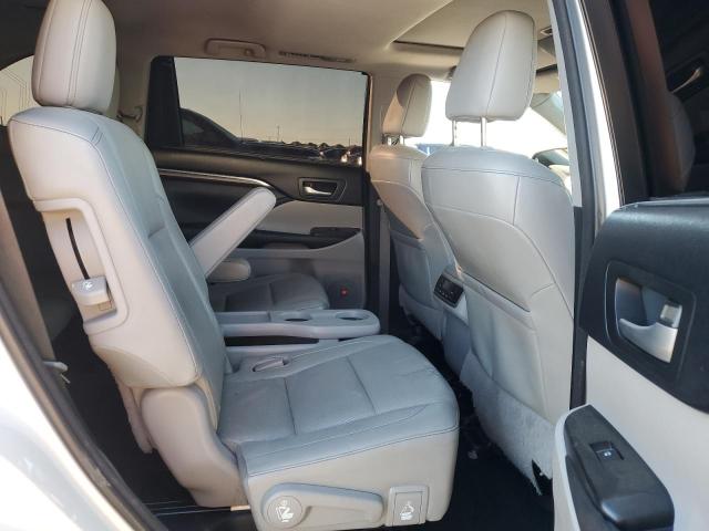 Photo 11 from auction – 2015 TOYOTA HIGHLANDER with VIN 5TDDCRFH4FS007775