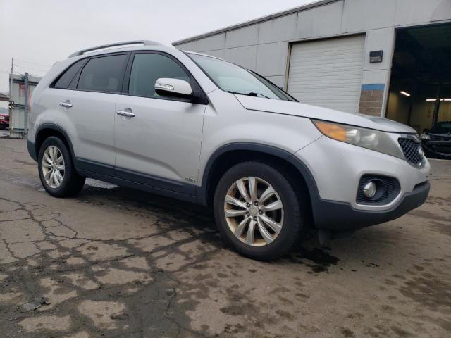 Photo 4 from auction – 2011 KIA SORENTO EX with VIN 5XYKUDA20BG115585