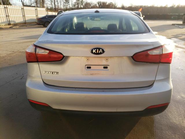 Photo 6 from auction – 2015 KIA FORTE LX with VIN KNAFX4A68F5381489