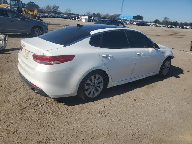 Photo 3 from auction – 2016 KIA OPTIMA EX with VIN 5XXGU4L34GG007297