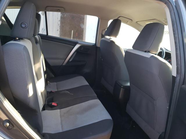 Photo 11 from auction – 2015 TOYOTA RAV4 LE with VIN JTMBFREV4FJ025910